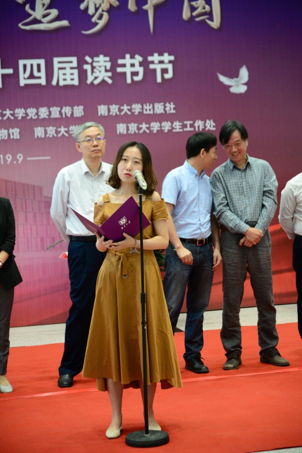 说明: http://img.xiumi.us/xmi/ua/otxV/i/e4766bacc1559f98a95597f2580324e1-sz_479673.jpg?x-oss-process=style/xmorient