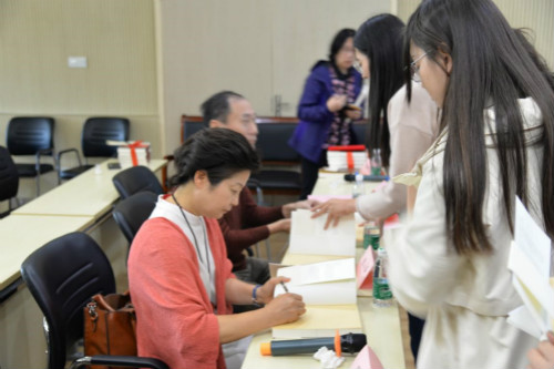 说明: http://bbs.nju.edu.cn/file/M_Library/05_meitu_5.jpg